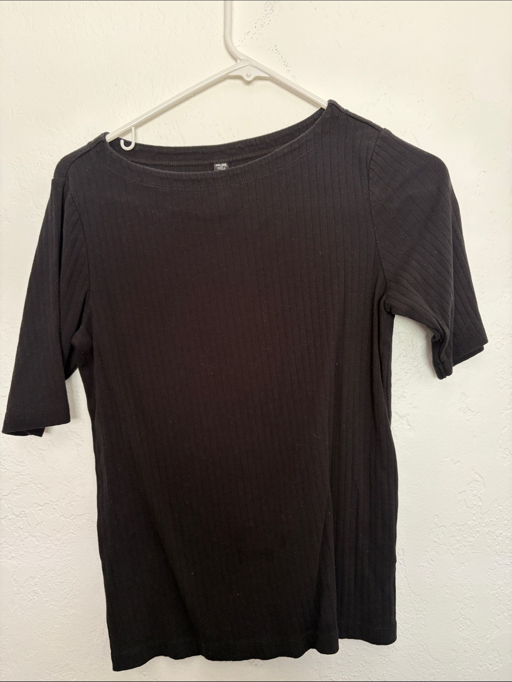 (!!) Uniqlo ribbed boatneck shirt